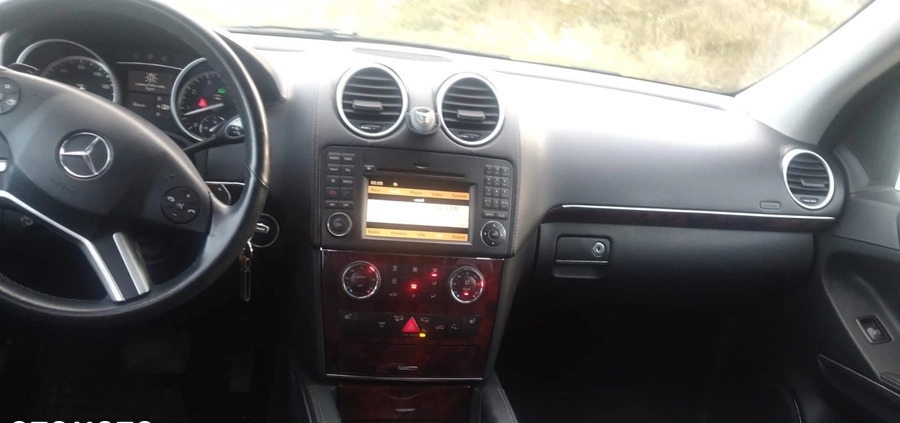 Mercedes-Benz GL cena 79000 przebieg: 119200, rok produkcji 2011 z Iłowa małe 466